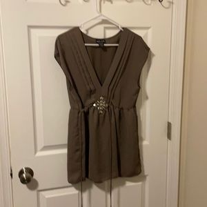 GUC women’s large short capped sleeved dress shirt